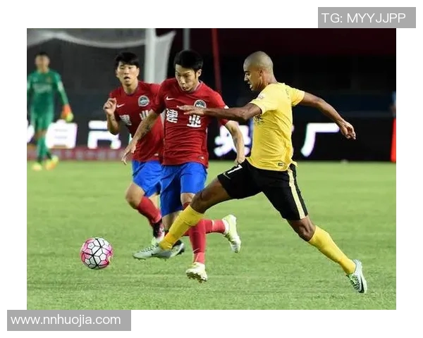 恒大与河南建业激战回顾精彩瞬间集锦展现足球魅力与激情对决